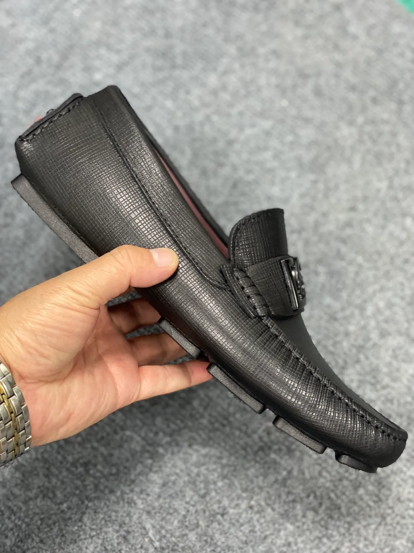 Men's Men's Shoes Men's Men's Shoes 💰700 new style "DG Duban Spring New Casual Driving Shoes" latest hot style, top brand luxury ~ purchasing agency, top quality ~.  The upper is made of imported original cowhide with fine workmanship. The original stylish and stylish soft rubber wear-resistant and non-slip outsole is light and comfortable on the feet. The real thing looks better in real life, 38-45
